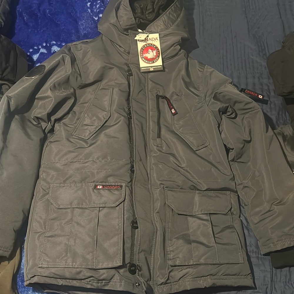 Gray men’s jacket perfect for the cozy winter